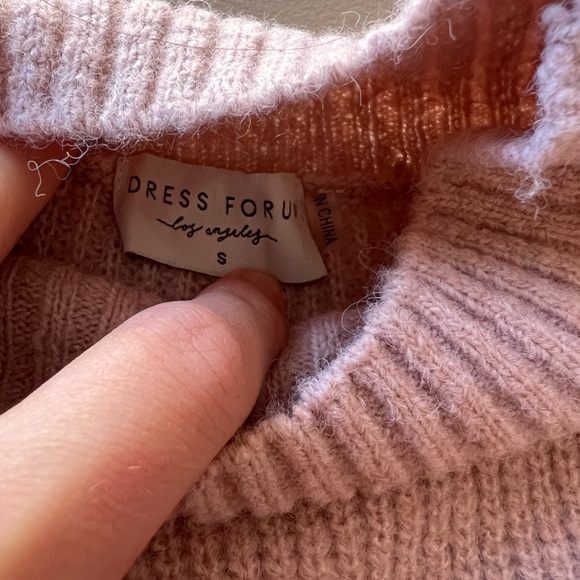 Dress Forum | Scalloped Edge Sweater in Rose Water - Size Small - Picture 4 of 5